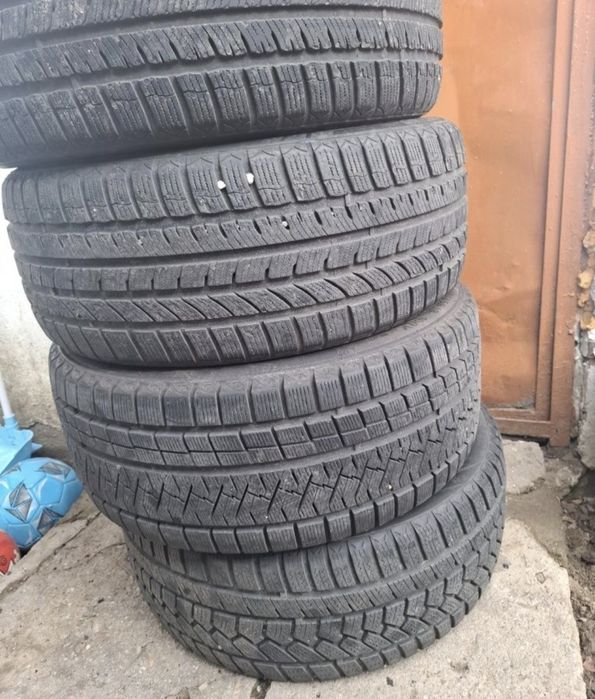 4 Anvelope Iarnă R18 / Foarte bune