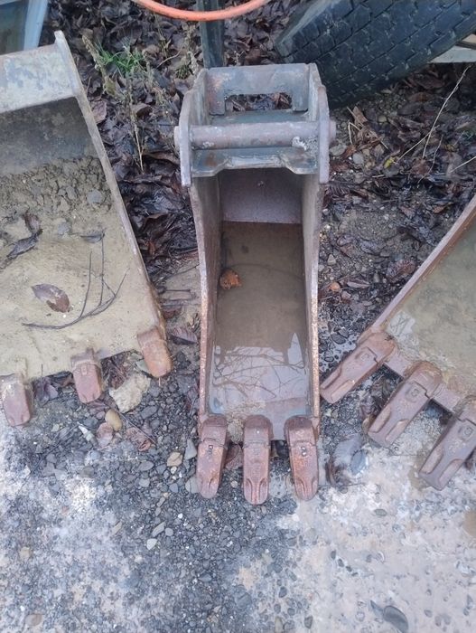 Cupe excavator Cangini Klac trapez