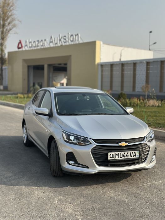 Chevrolet Onix premier 2 Stalnoy 2023