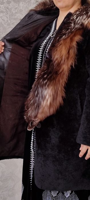 Шуба из натурального  меха продаётся