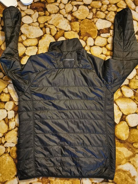 Jacketa Mammut L Salewa La Sportiva Salomon Ortovox FjallRaven Rab