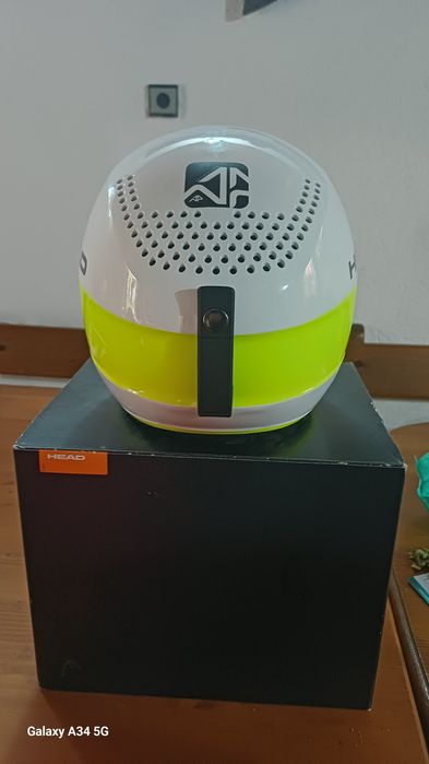 Продавам каска за ски и сноуборд