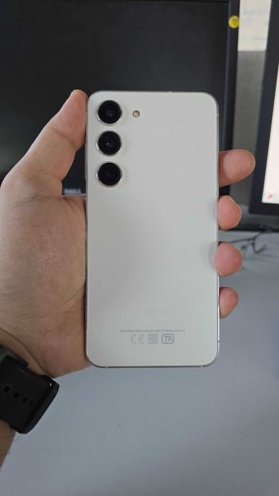 Samsung S23 8/256