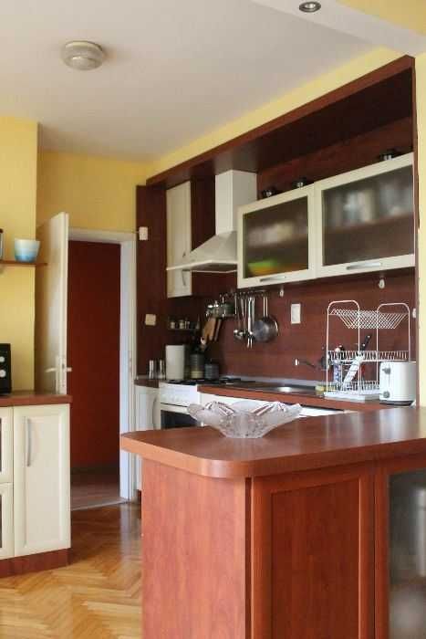 Дава се под наем Тристаен апартамент в Пловдив, Въстанически - 120 кв.м за 325 € - Снимка #5