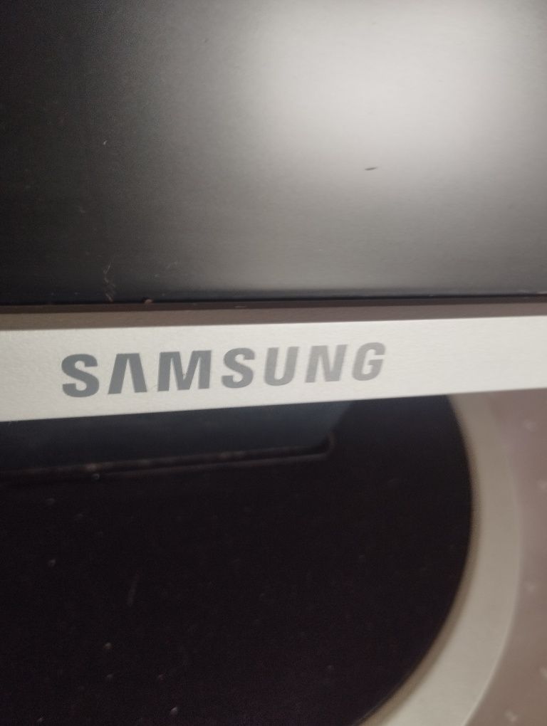 Monitor rabochiy,