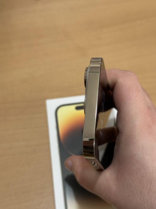 iPhone 14 Pro - Gold - 256 GB - Много запазен!