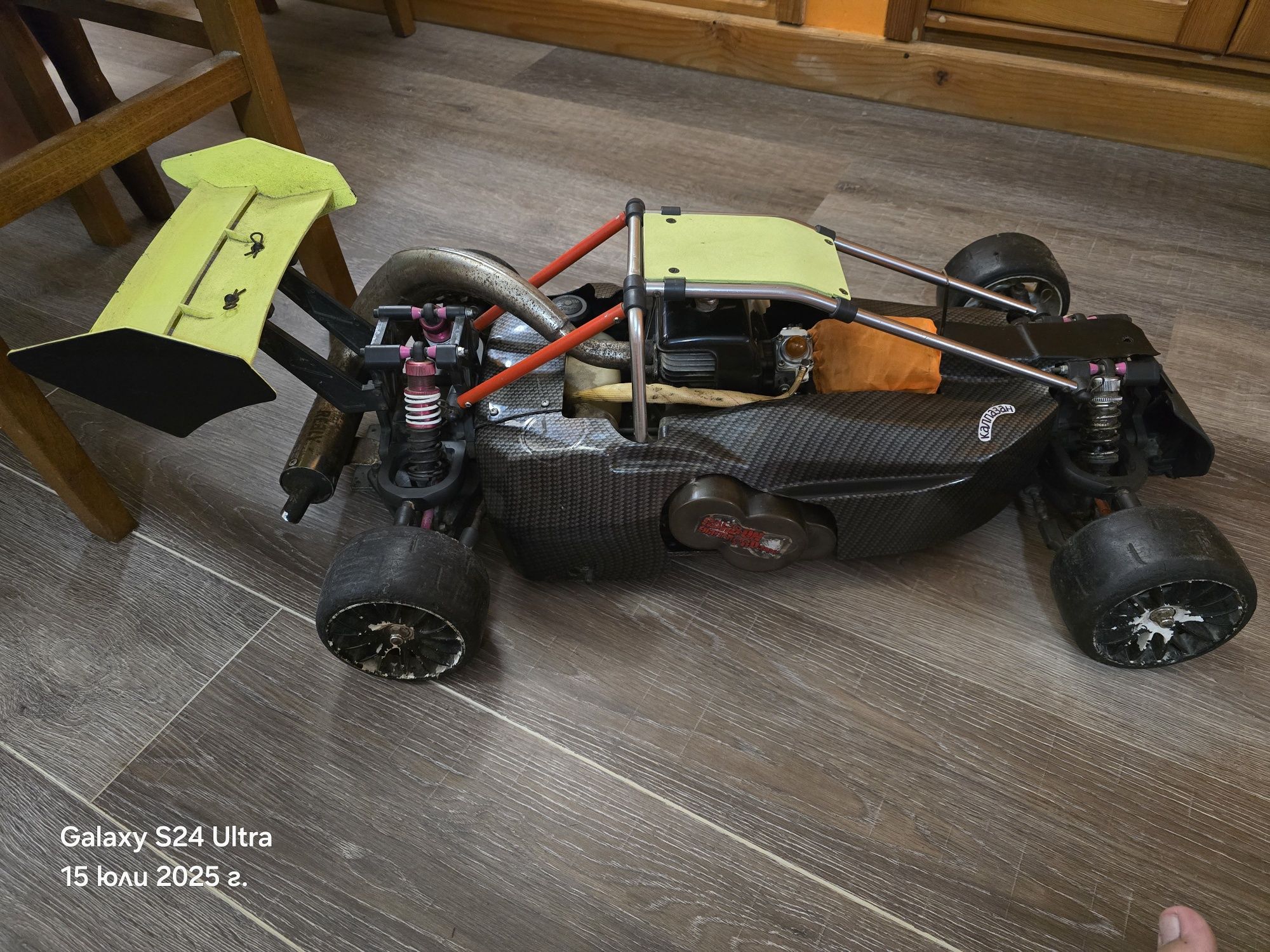 1/5 Reely Carbon Fighter Pro 4x4 RC + още един модел