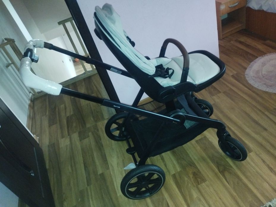 Cărucior Hauck walk N care+ scoica cybex aton B2