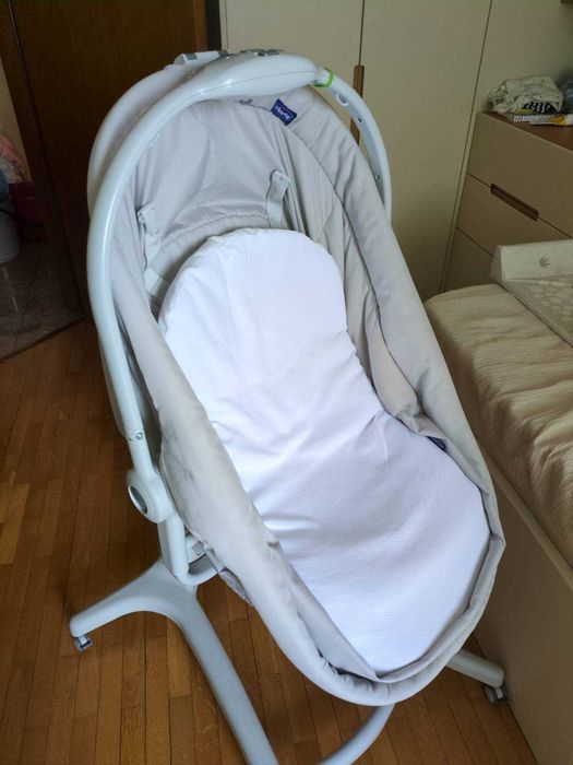 Chicco Baby Hug 4in1 – креватче, шезлонг, стол за хранене