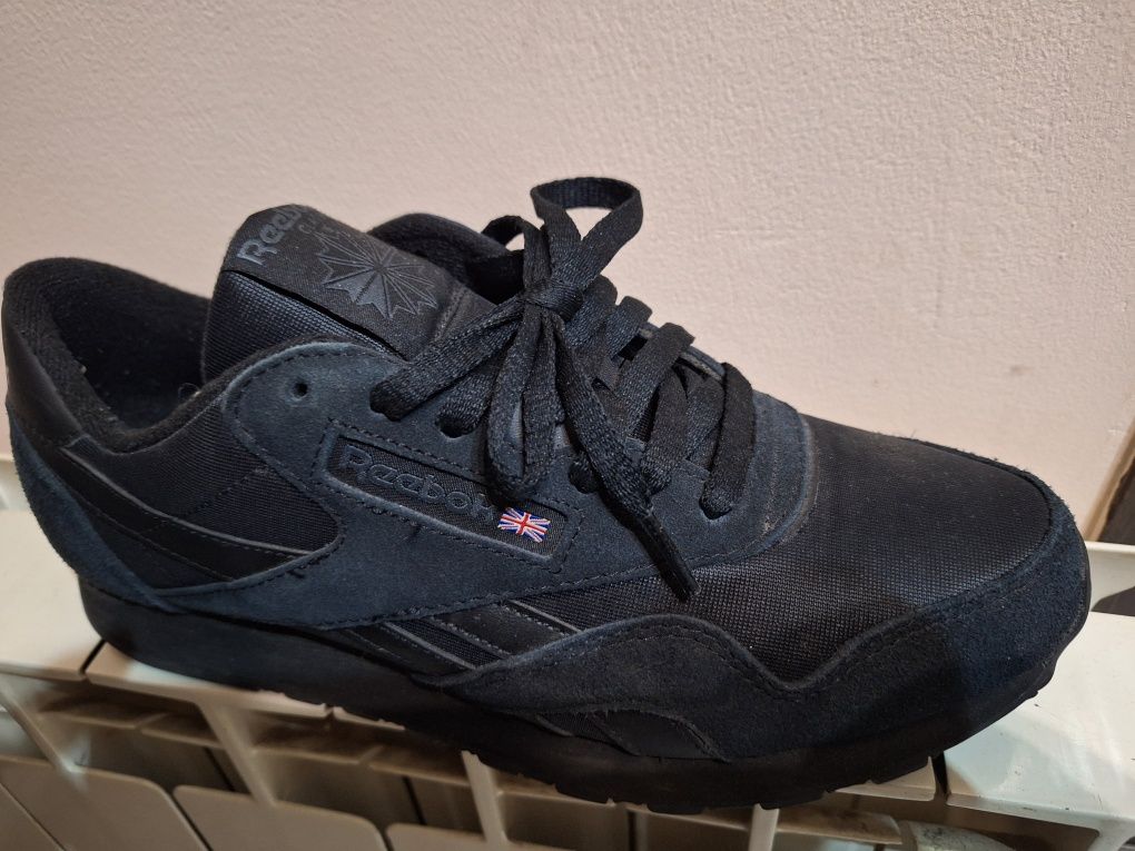 Продавам маратонки Reebok