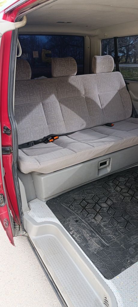 VW T4 Multivan 2.5 TDI 102 к.с. цена до края на месеца