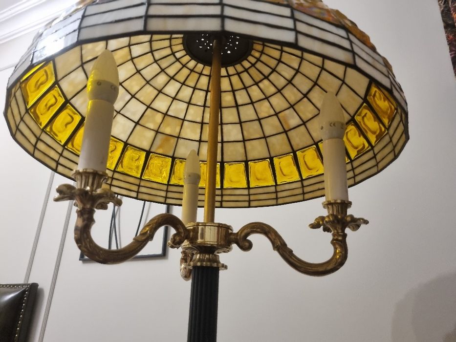 Lampa vintage cu postament de bronz masiv