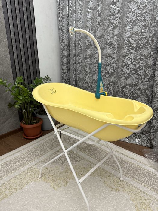 Ванночка для новорожденных на стойке (берегите спину!)