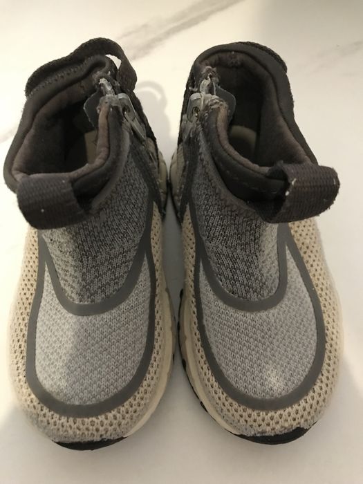Adidasi Inalti flexibili Zara, 22