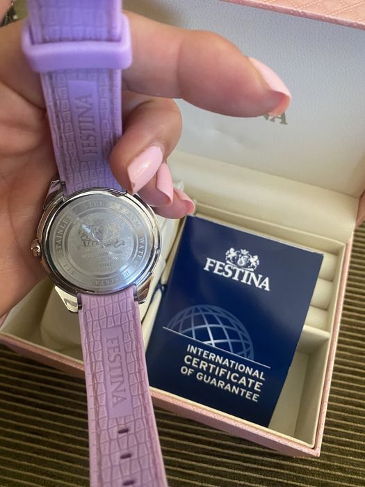 Часовник Festina