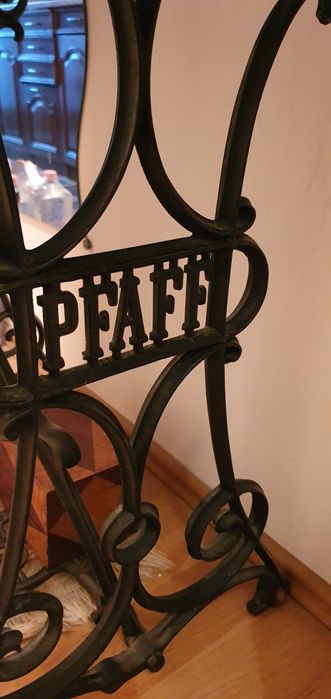 Mașină de cusut marca pfaff