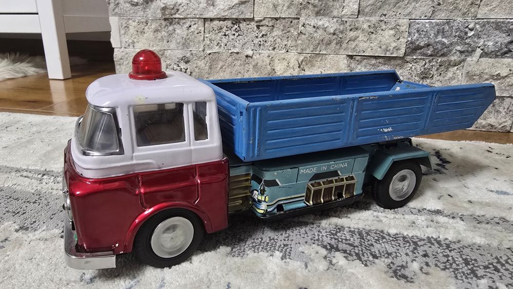 Jucărie chinezească veche