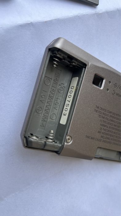 Фотоапарат Mitsubishi DJ 1000