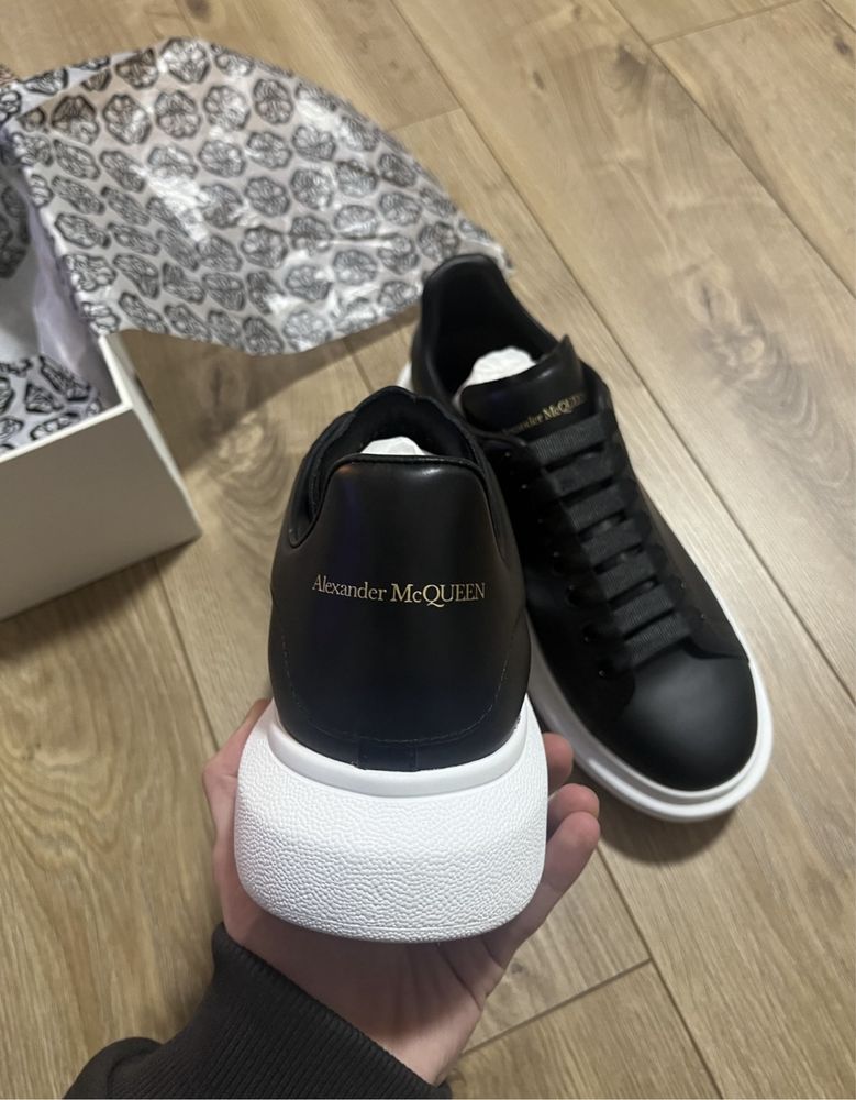 Alexander Mcqueen 42