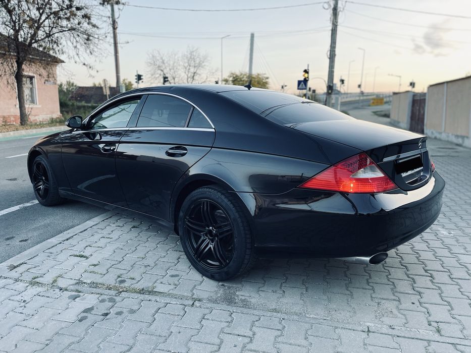 Vand sau schimb mercedes cls