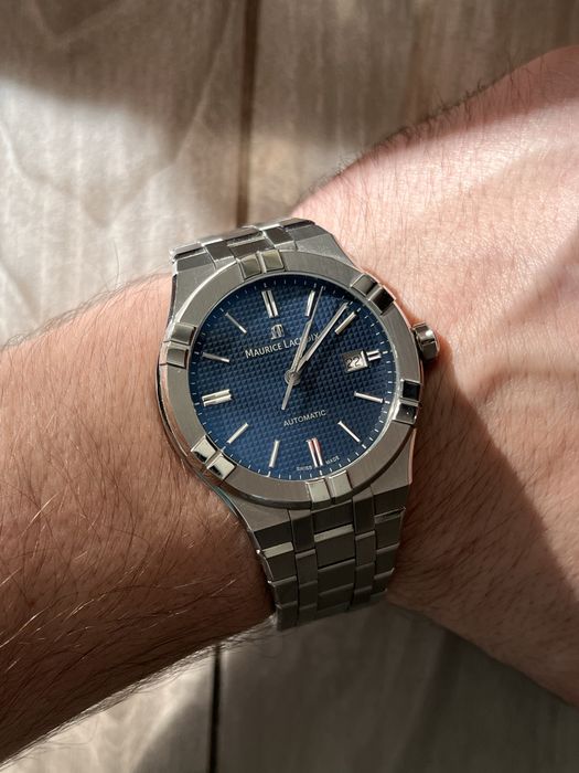 Мъжки часовник Maurice Lacroix Aikon 42mm