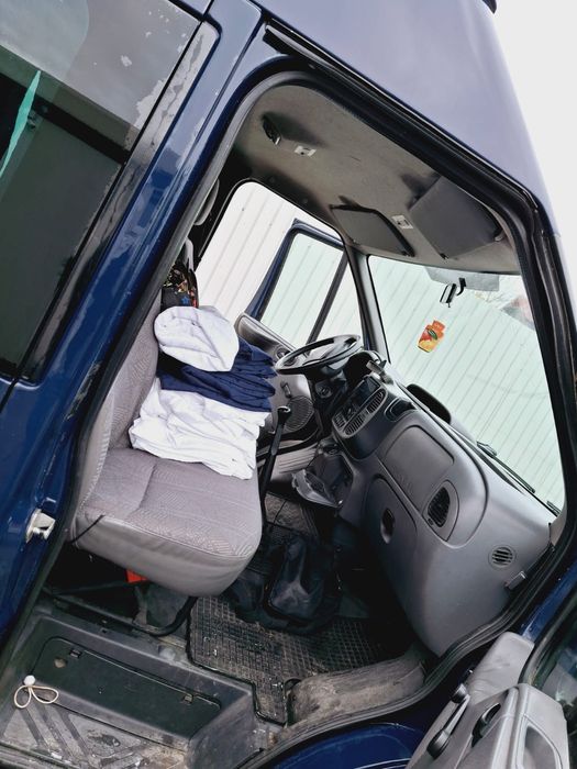 Vand Ford Tranzit 8+1 locuri