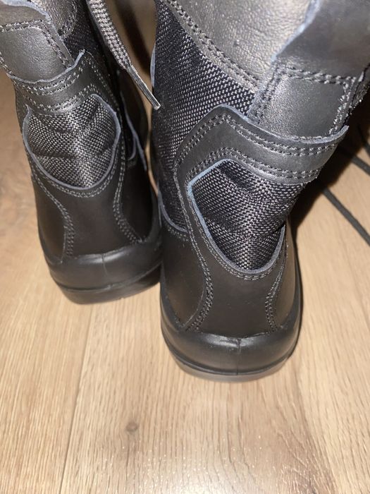 Bocanci militari politie jandarmi pompieri 42