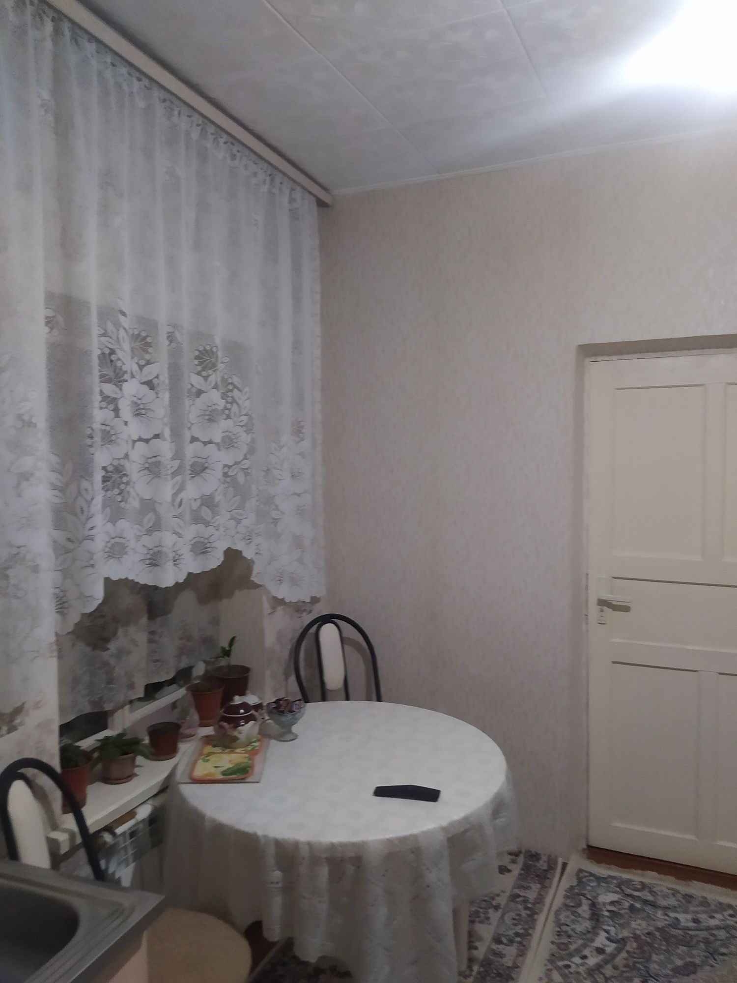 Продам полдома в хорошем районе