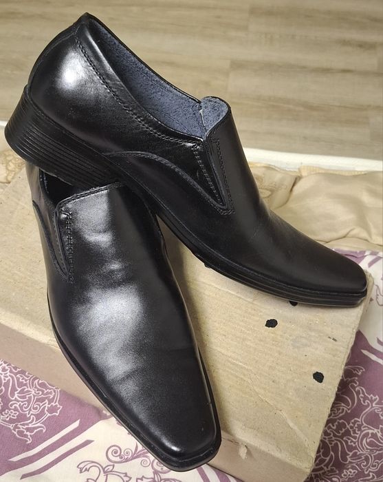 Туфли черные. Модель лоферы.