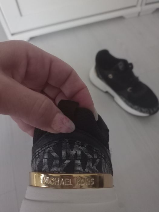 Adidași Nr 34 Michael Kors
