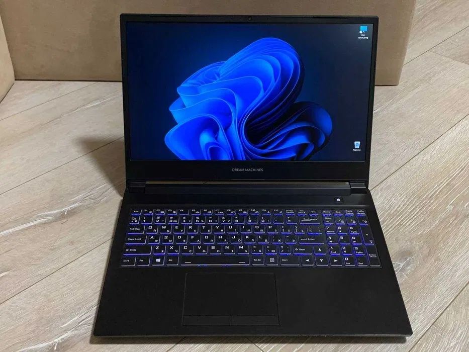 Игровой ноутбук i5-9300H,GTX1650,16gb озу