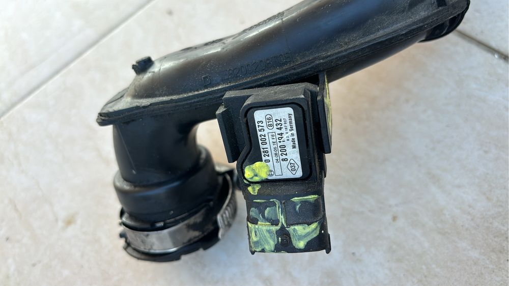 Furtun intercooler cu senzor renault  megane 2 1.5 dci