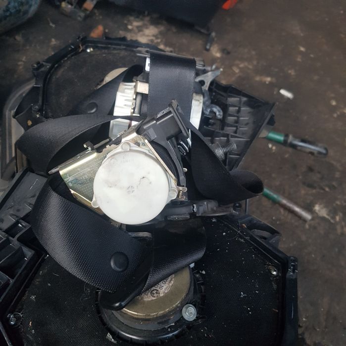 Бушониера за БМВ е90 2.0д 163кс