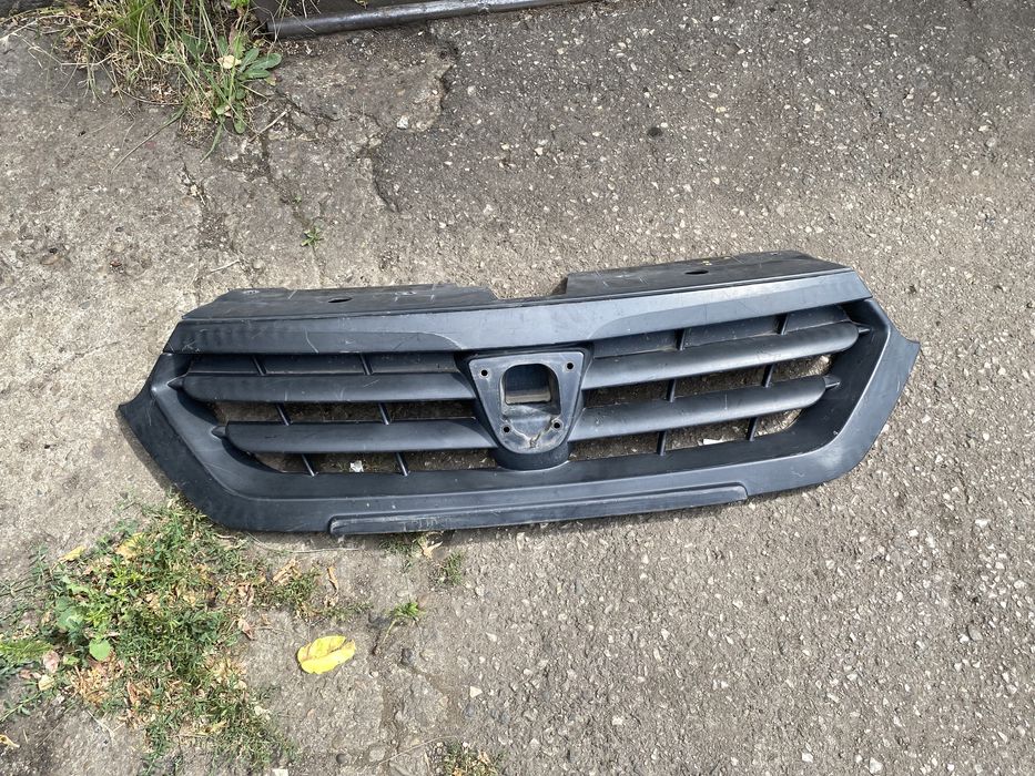 Grila dacia dokker lodgy 2012 - 2022 grila radiator bara fata