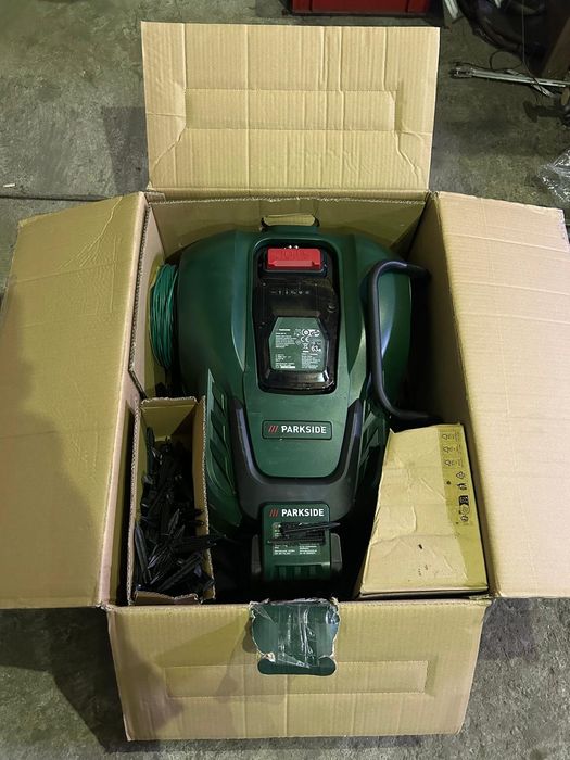 Mașină de tuns iarba robotizată Parkside 20V