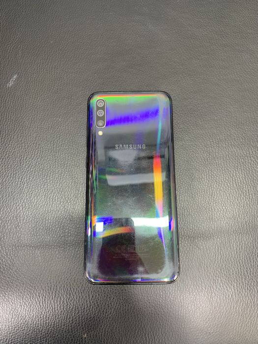 Продается Самсунг А70