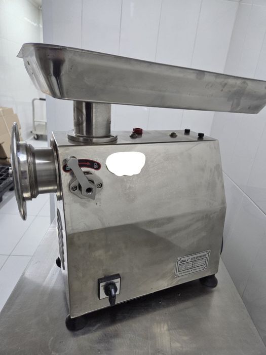 Мясорубка настольная промышленная
