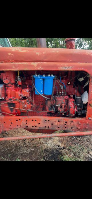 Трактор юмз 6л със инвентар регистриран