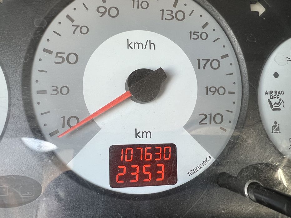 Renault symbol 2007. Consum mic 1.4i,  107.000 km. Prim proprietar