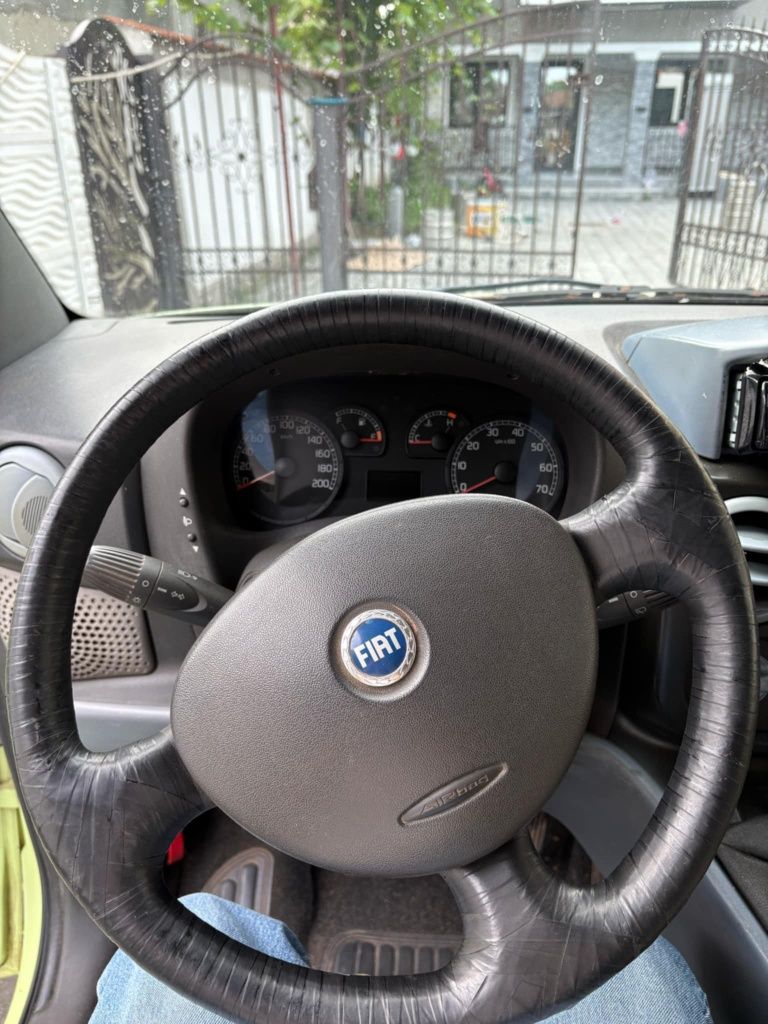 Vand Fiat doblo recent adusa