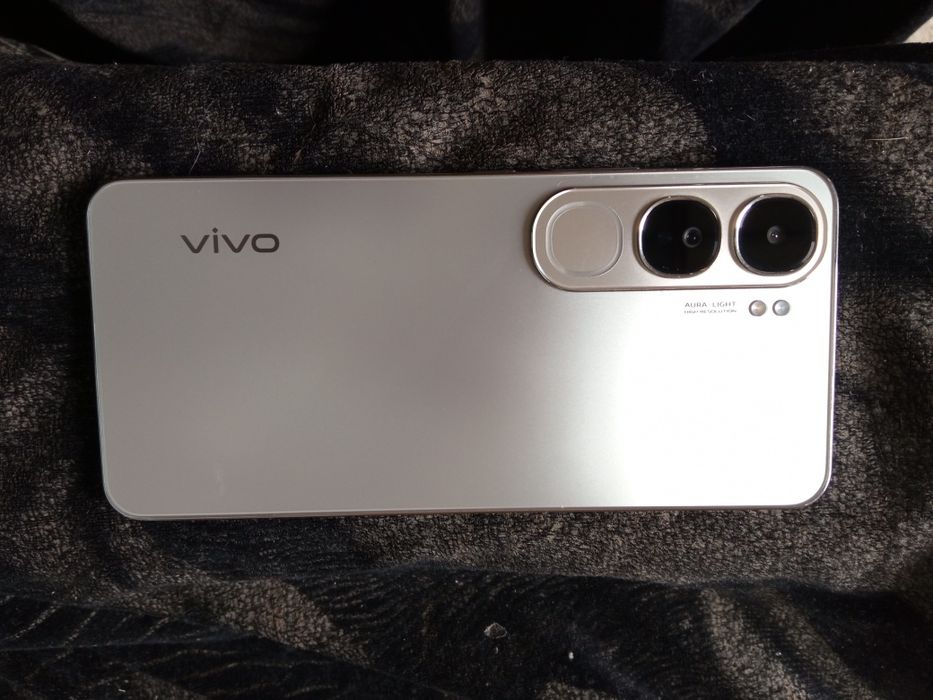 Vivo v40 lite 8/256 gb