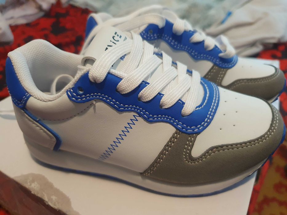 Pantofi / adidas copii