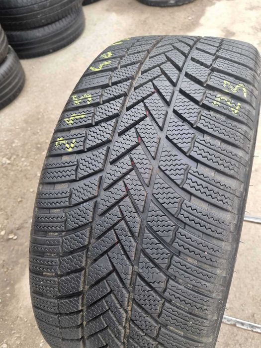 Anvelopa Iarna 245/40 R19 BRIDGESTONE Blizzak LM005 98V