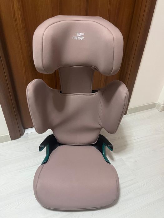 Vand scaun auto Britax Romer cu isofix - impecabil si igienizat