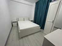 Inchiriez ap 3 camere cu loc de parcare
