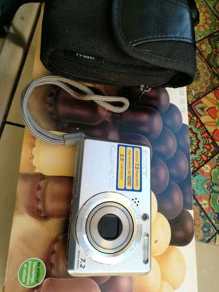 sony ciber-shot 7.2