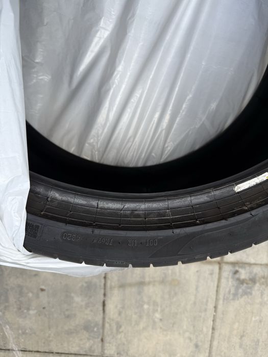 Doua anvelope Pirelli p zero 315/30 R22 107Y * vara/summer