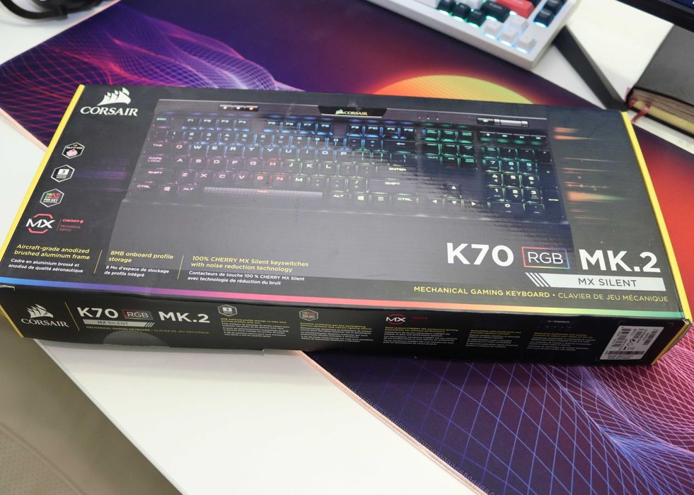 Tastatura mecanica Corsair K70 RGB MK.2 - switch MX Silent