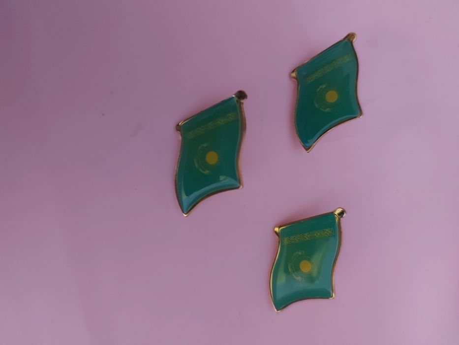 Значки флаг Казахстана.