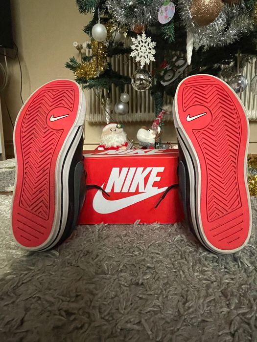 Nike Capri II, in condiții excelente